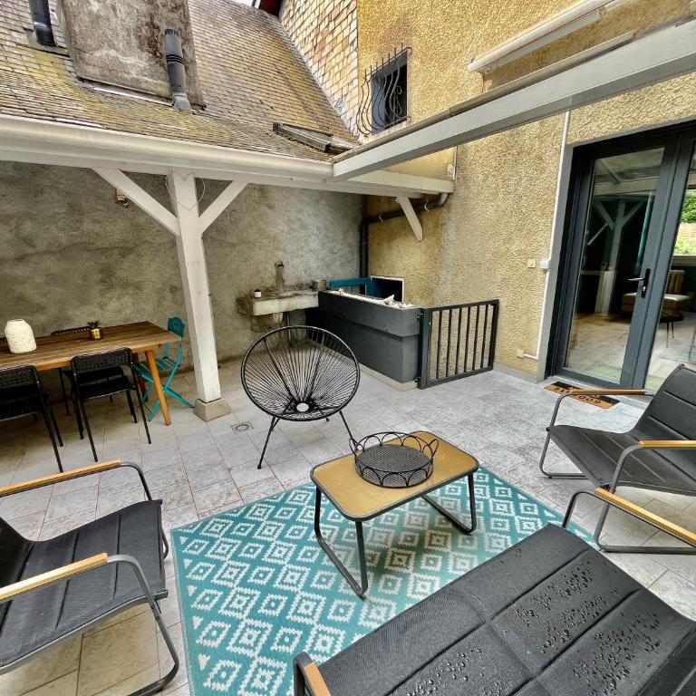 La Maison Garnavie - 6 personnes - Halles Lourdes - Garage - Maison 3 Chambres - 84
