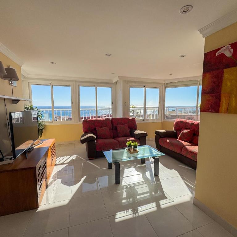 Atico del sur - Three-Bedroom Apartment with Water View - 6