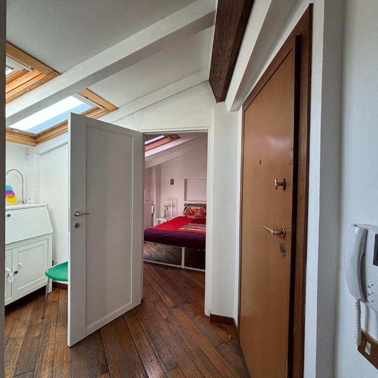GetTheKey Mansarda Marescalchi - One-Bedroom Apartment - 33