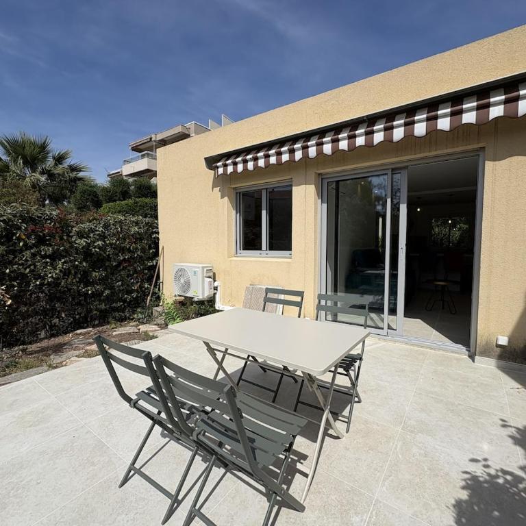 Beau 2 pièces neuf, terrasse, proche des criques - Apartamento de 2 dormitorios - 14