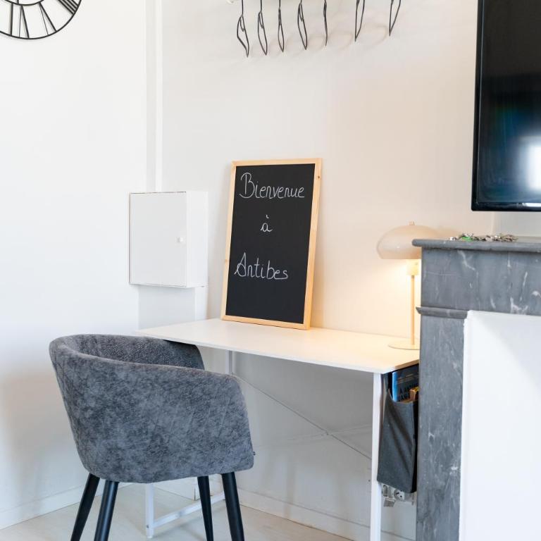 Appartement au coeur du Vieil Antibes - Appartement 1 Chambre - 10