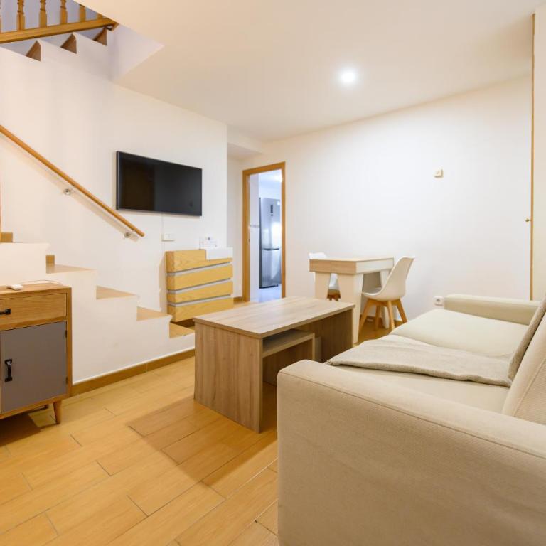 PRA10 - Piso de 2 dormitorios con balcón y 2 baños, en el centro de Madrid - Alquiler temporal - Two-Bedroom Apartment - 14