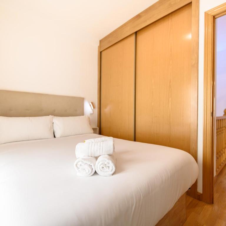 PRA10 - Piso de 2 dormitorios con balcón y 2 baños, en el centro de Madrid - Alquiler temporal - Two-Bedroom Apartment - 7