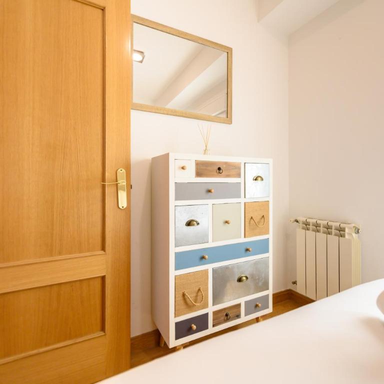 PRA10 - Piso de 2 dormitorios con balcón y 2 baños, en el centro de Madrid - Alquiler temporal - Two-Bedroom Apartment - 43