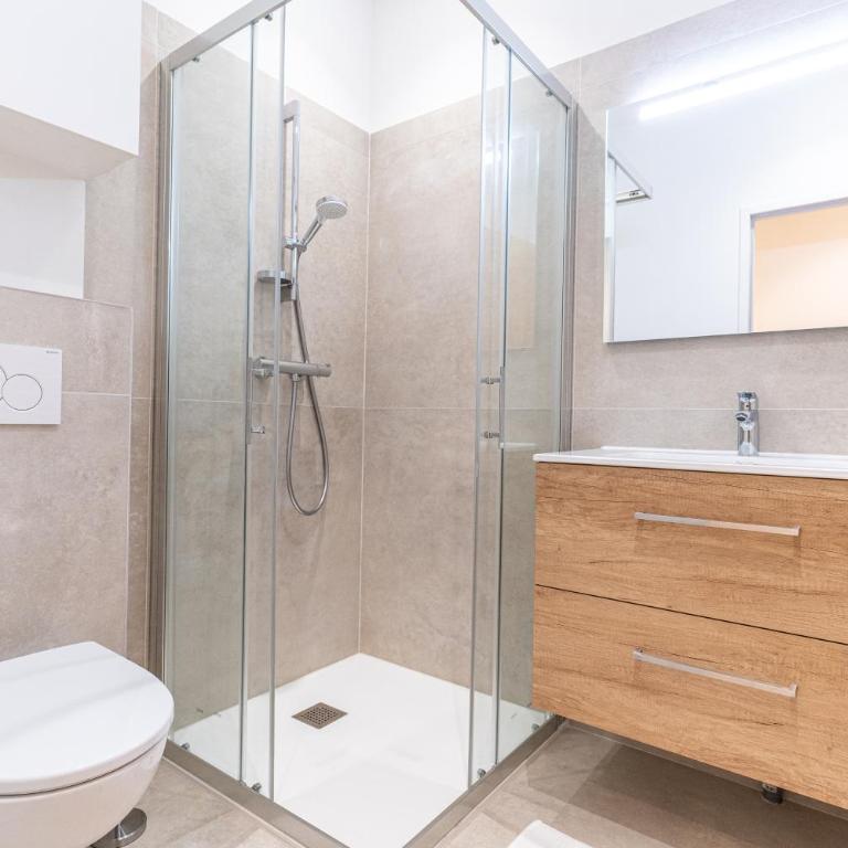 MAKE MY DAY MERCIERE - Appartements à Lyon - Monolocale Queen - 6