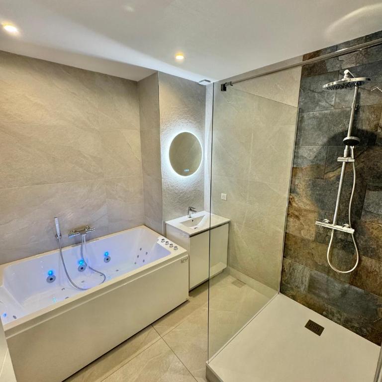L'escale Mourillon - Plage, Balnéo & Soleil - Apartment mit 1 Schlafzimmer - 5
