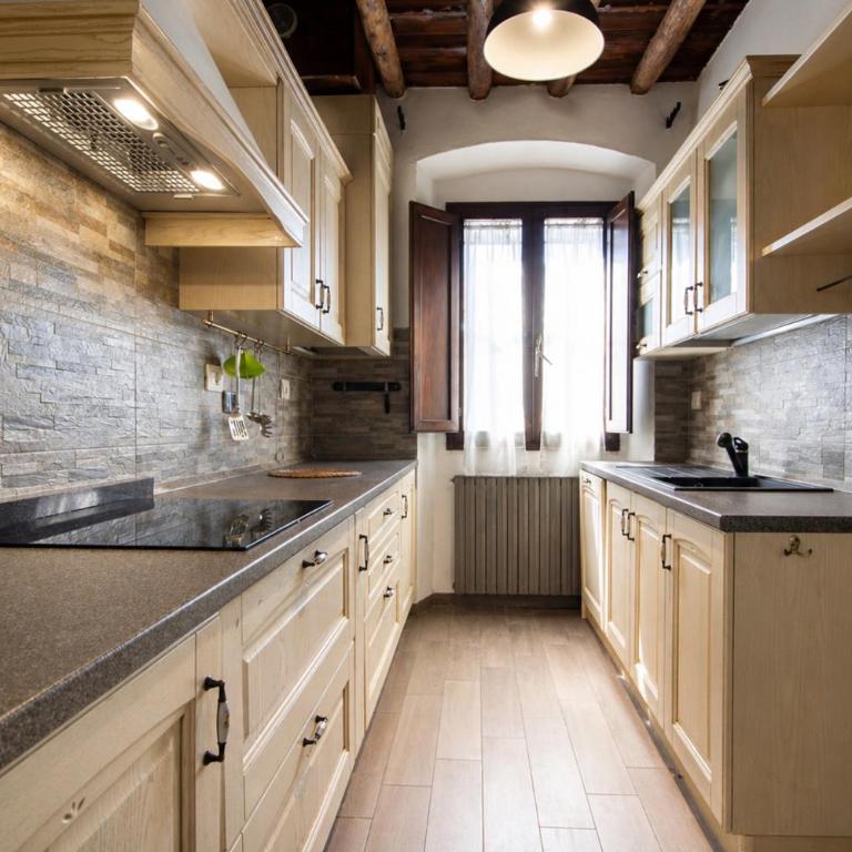 Casa a Firenze - 7 Ospiti, 3 Camere, 2 Bagni, Parcheggi Gratuiti - Bus, Treno, Aeroporto - Three-Bedroom Apartment - 3