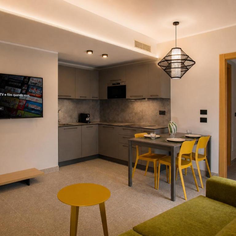 Bonaparte Luxury Apartments - One-Bedroom Apartment - 1