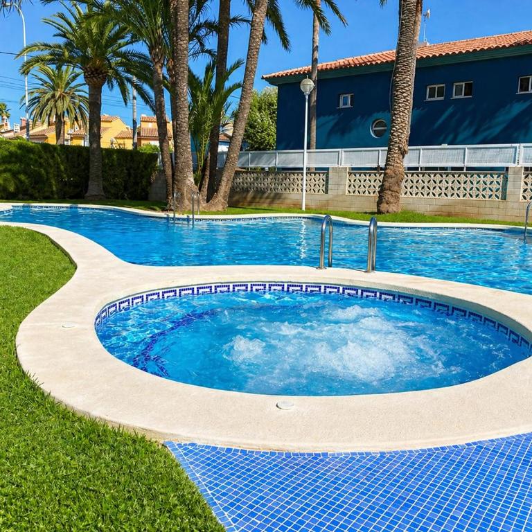 Apartamento Atila en Dénia a 250 m de la Playa con Terraza, Piscina y Jacuzzi by Family Homes - Apartamento de 2 dormitorios con terraza - 3