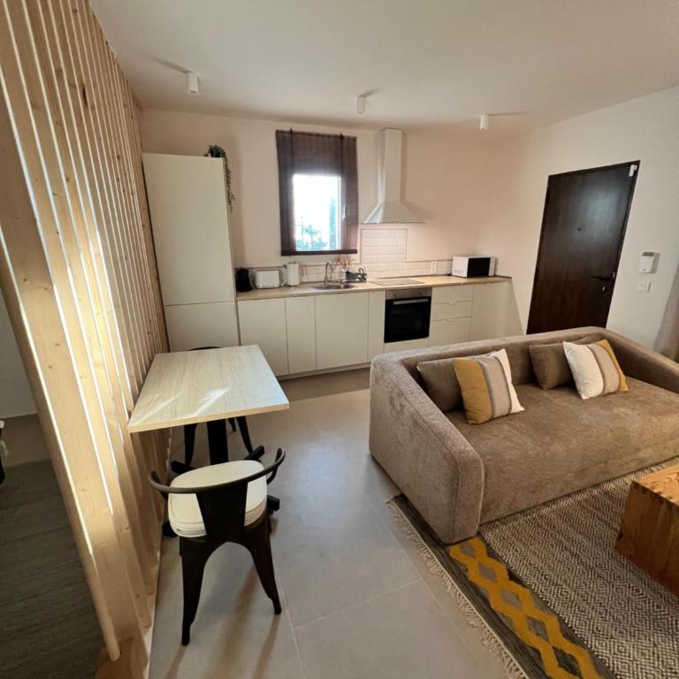 Newly renovated studio with Swimming Pool - Apartamento de 1 dormitorio - 2