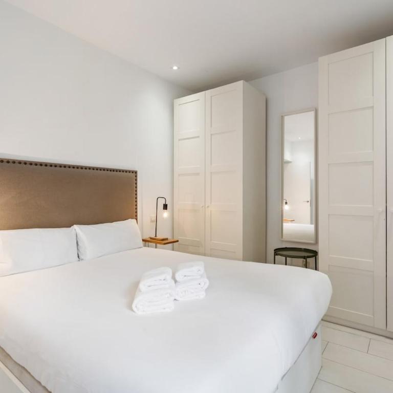 Modern two-bedroom flat in CTBA - A-Manjon - Two-Bedroom Apartment - 1
