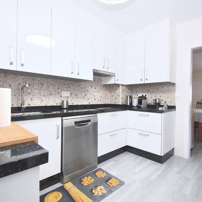 Beautiful home on Altomar 1, Gran Alacant - R45 - Three-Bedroom House - 4