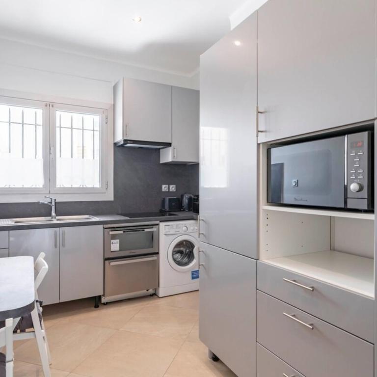 Nice 2 bedroom apartment close to the Croisette - Apartamento - 4