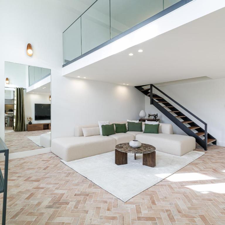 20 QUAI LUNEL - Loft vue Port de Nice - 2 suites mezzanine - Climatise - Appartement 2 Chambres avec Vue sur le Port - 1