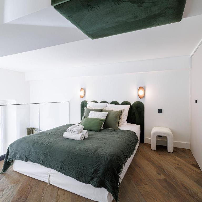20 QUAI LUNEL - Loft vue Port de Nice - 2 suites mezzanine - Climatise - Appartement 2 Chambres avec Vue sur le Port - 7