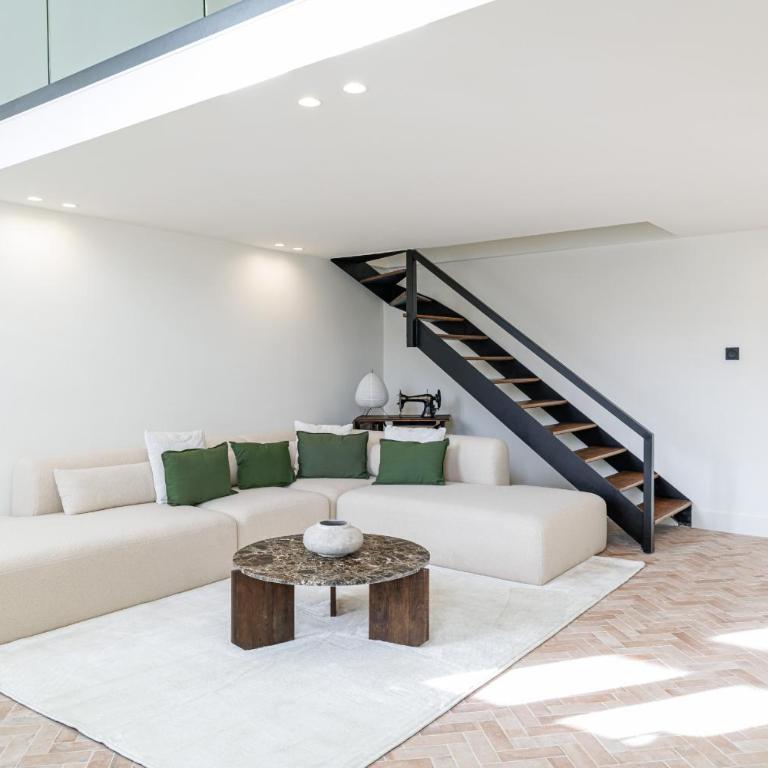 20 QUAI LUNEL - Loft vue Port de Nice - 2 suites mezzanine - Climatise - Appartement 2 Chambres avec Vue sur le Port - 13