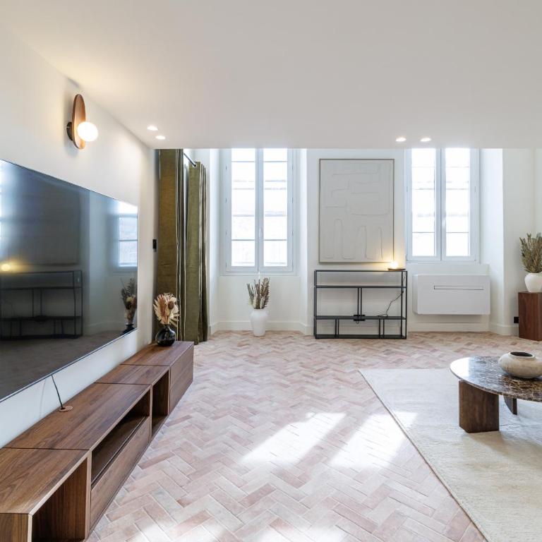 20 QUAI LUNEL - Loft vue Port de Nice - 2 suites mezzanine - Climatise - Appartement 2 Chambres avec Vue sur le Port - 24