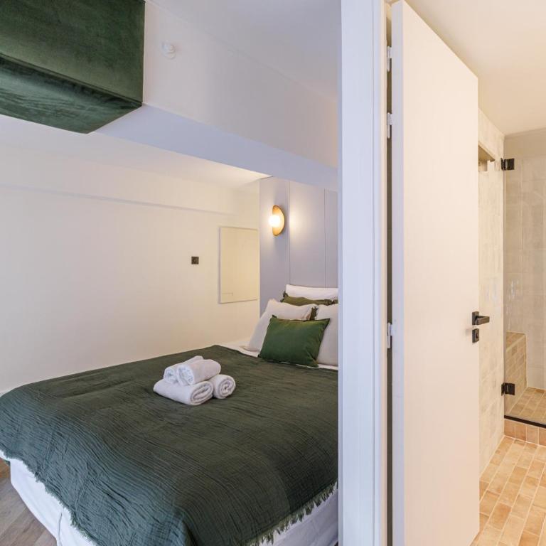20 QUAI LUNEL - Loft vue Port de Nice - 2 suites mezzanine - Climatise - Appartement 2 Chambres avec Vue sur le Port - 33