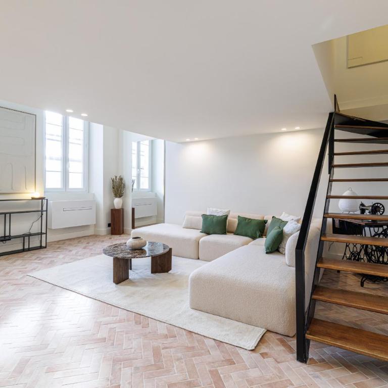 20 QUAI LUNEL - Loft vue Port de Nice - 2 suites mezzanine - Climatise - Appartement 2 Chambres avec Vue sur le Port - 35
