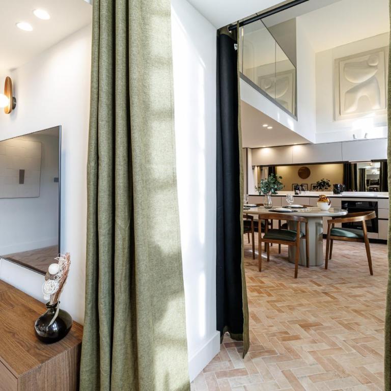 20 QUAI LUNEL - Loft vue Port de Nice - 2 suites mezzanine - Climatise - Appartement 2 Chambres avec Vue sur le Port - 42