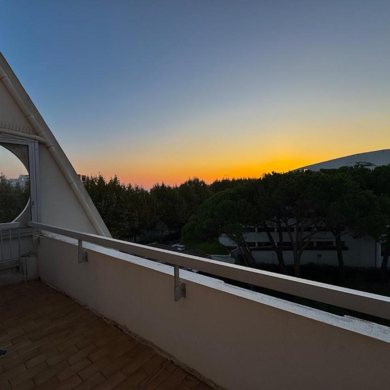 Cocon à 2 min A Pied de la Plage Terrasse Parking - Two-Bedroom Apartment - 10