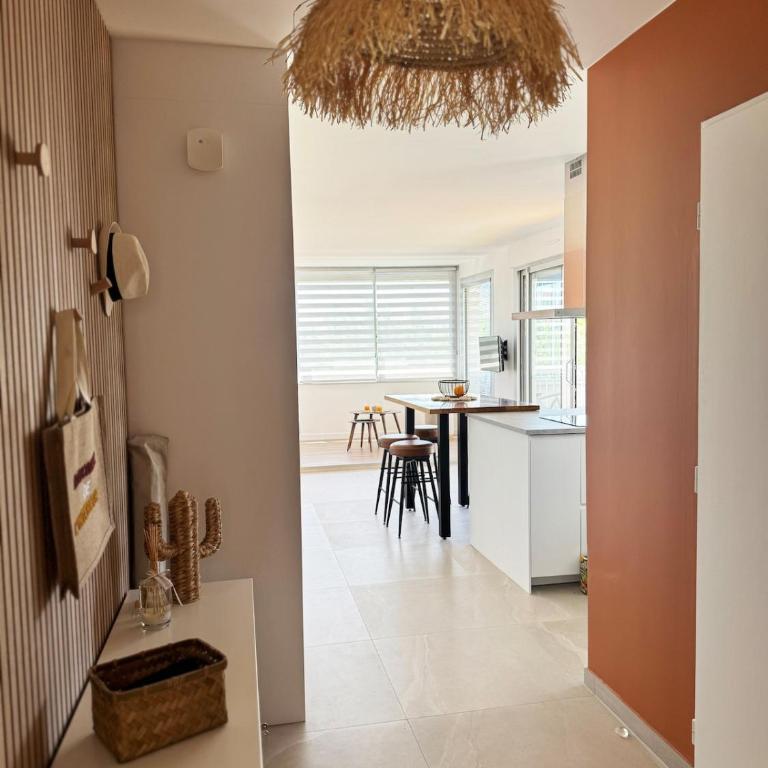 Cocon à 2 min A Pied de la Plage Terrasse Parking - Two-Bedroom Apartment - 21