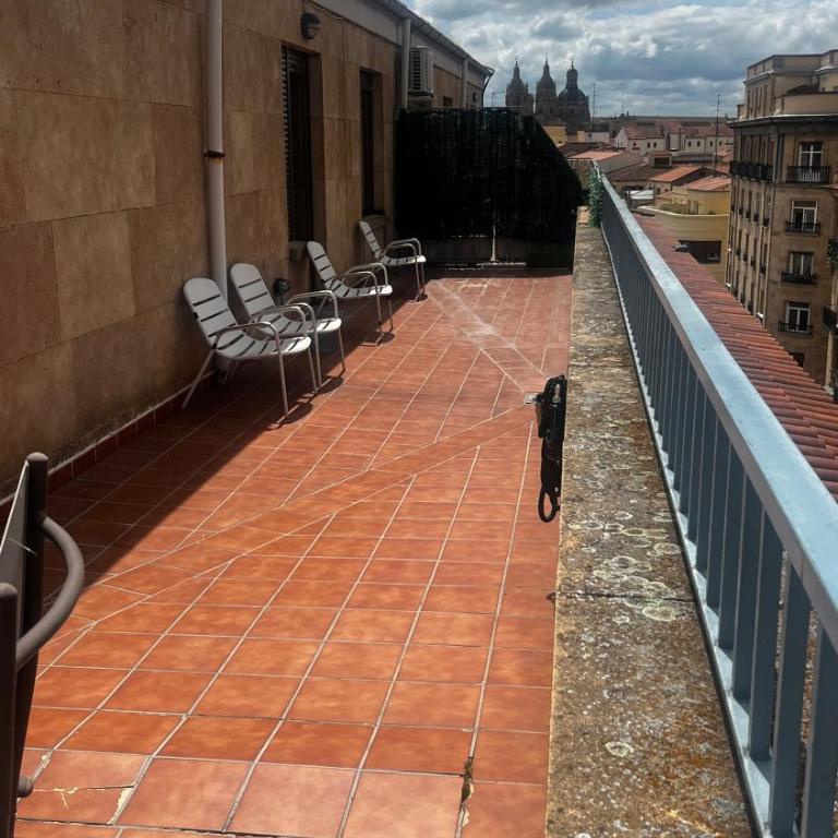 Apartamentos Azafranal-PARKING GRATIS- - Deluxe Apartment - 41