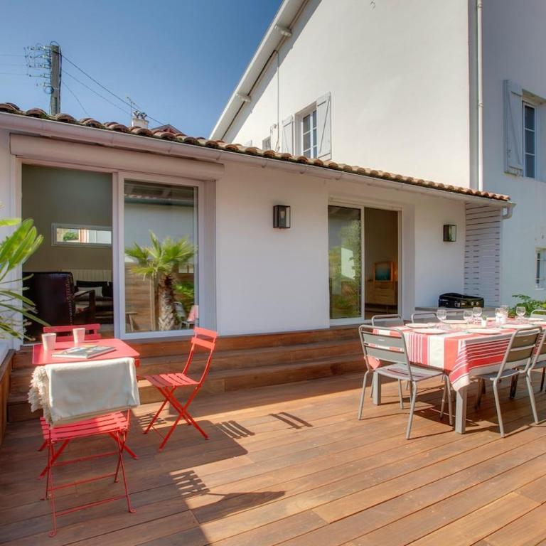 Maison familiale avec jardin, terrasse et parking - Maison 4 Chambres - 9