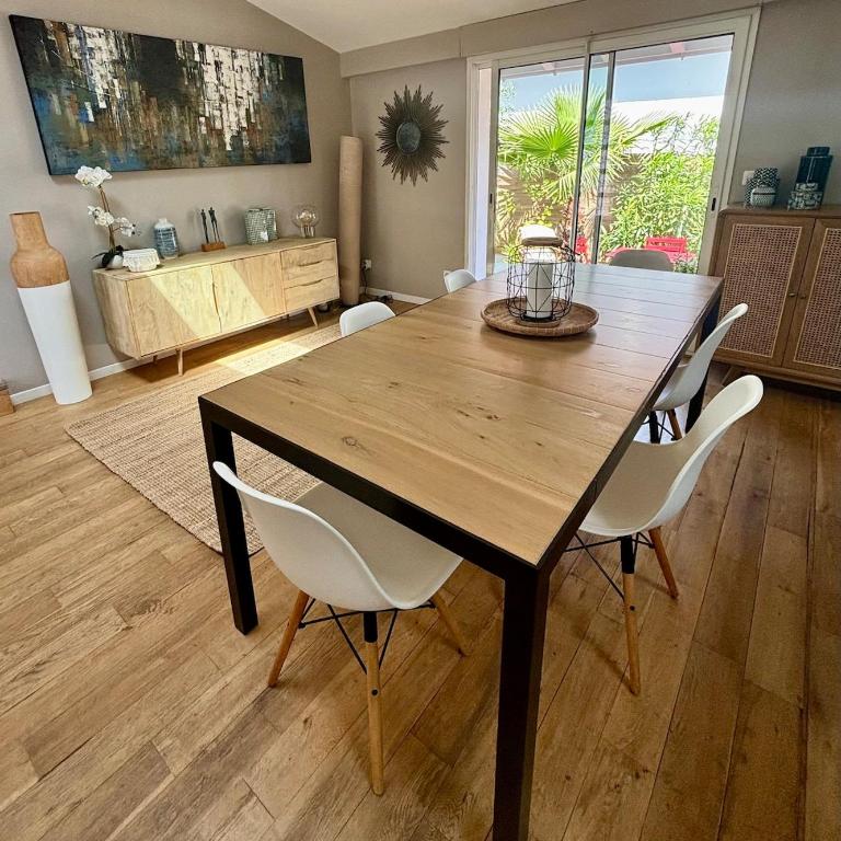 Maison familiale avec jardin, terrasse et parking - Maison 4 Chambres - 17
