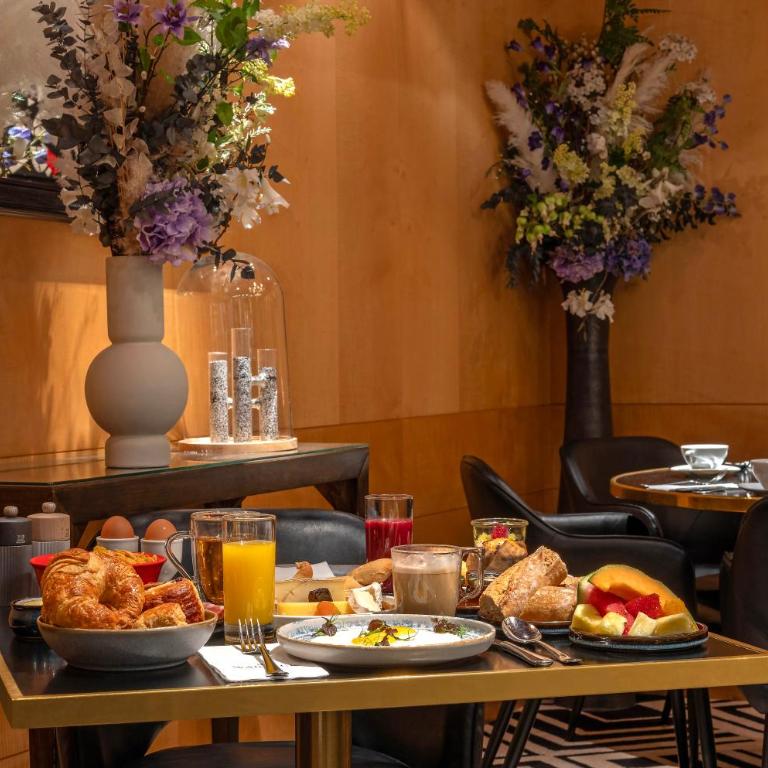 Warwick Paris Champs-Elysées - Suite Junior Lit King-Size - 5