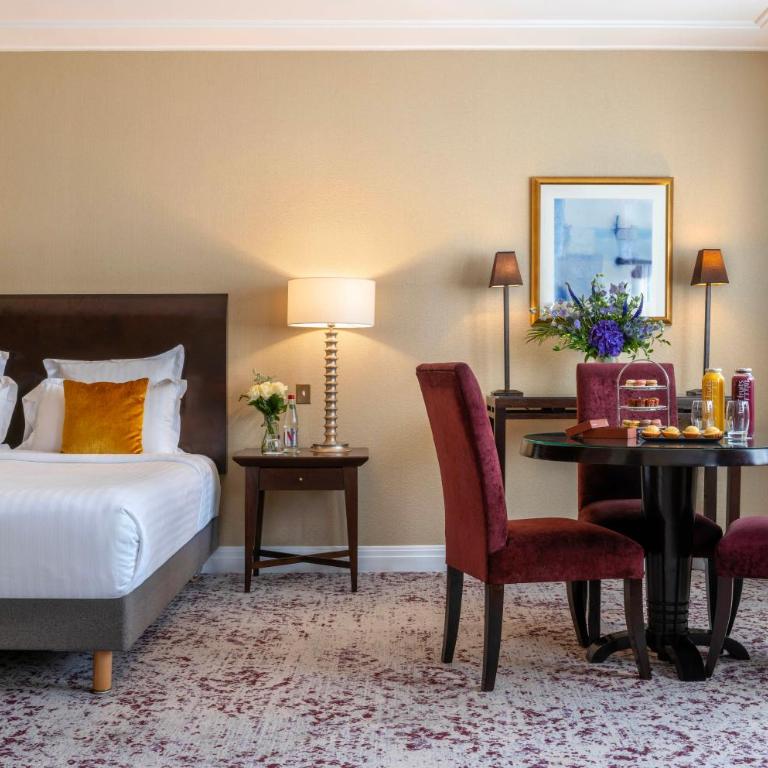 Warwick Paris Champs-Elysées - Suite Junior Lit King-Size - 6