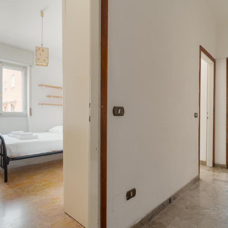 GuestHost - Comfy Balcony Flat steps from Navigli - Appartamento con 1 Camera da Letto - 13