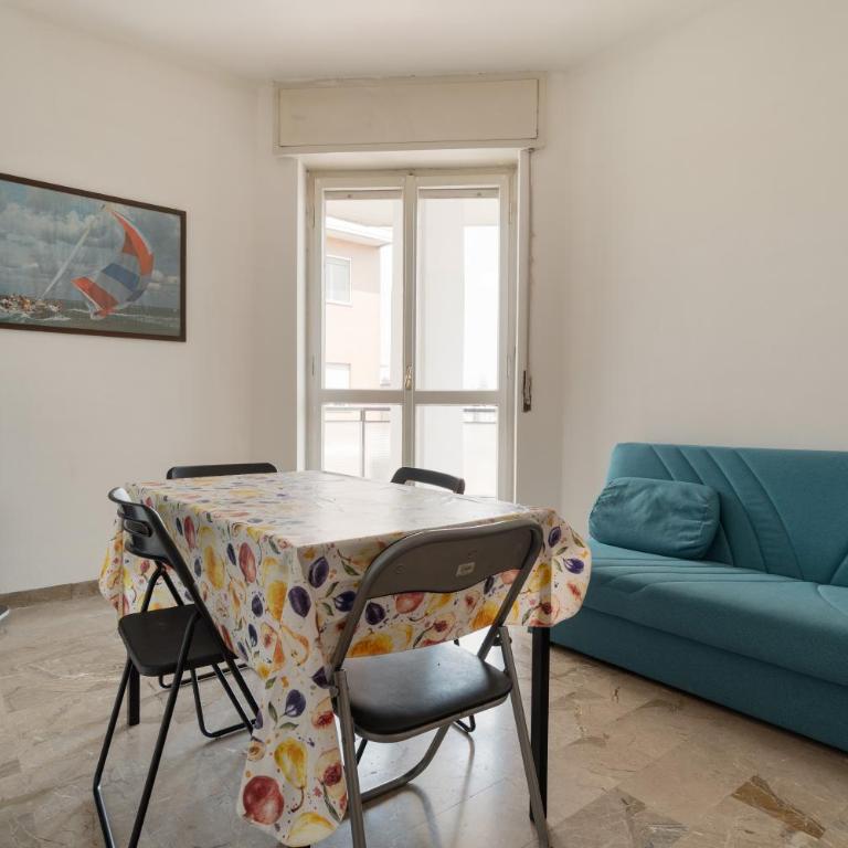 GuestHost - Comfy Balcony Flat steps from Navigli - Appartamento con 1 Camera da Letto - 1