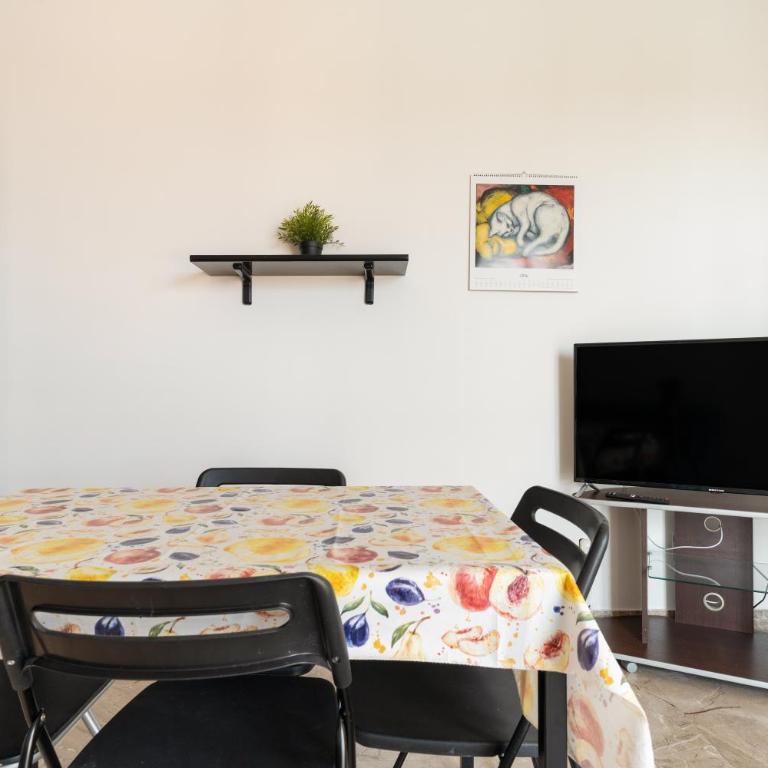 GuestHost - Comfy Balcony Flat steps from Navigli - Appartamento con 1 Camera da Letto - 9