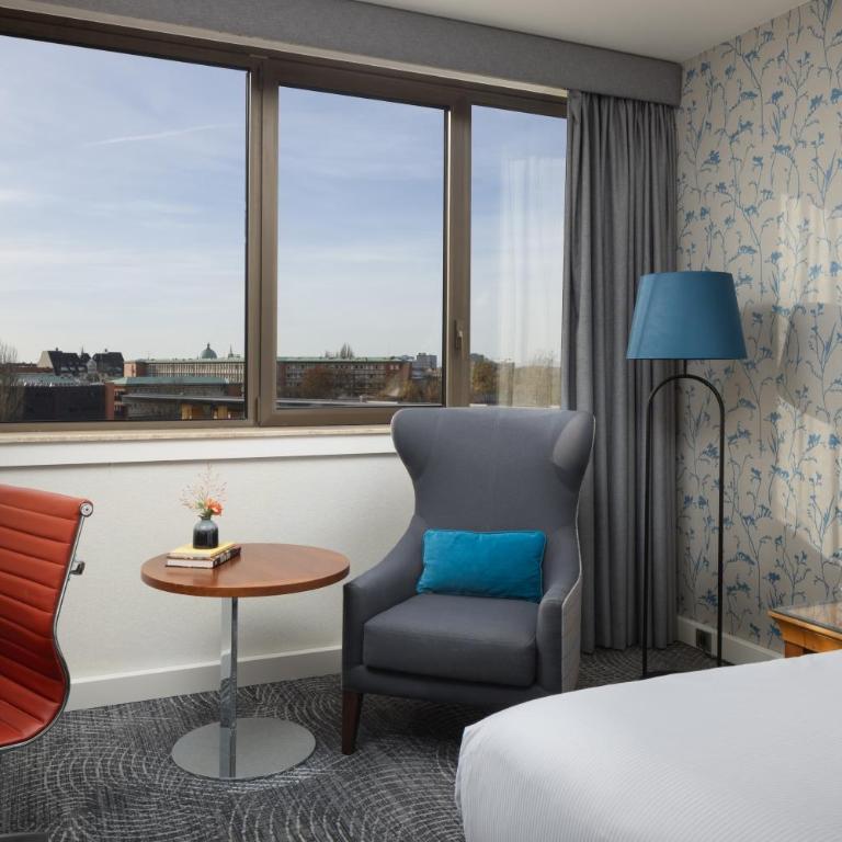Hilton Strasbourg - Chambre Lit King-Size Deluxe - 4