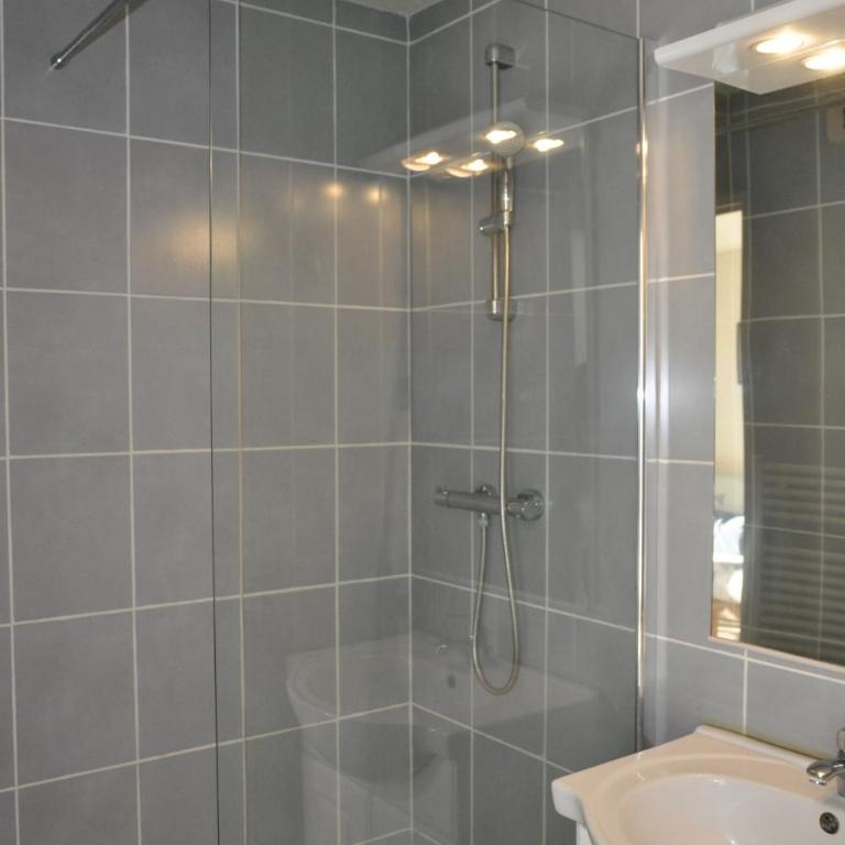 Bleu marine 203 - Apartment with Balcony - 13