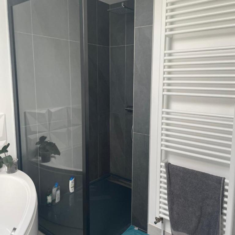 Maison quartier calme proche port - Haus mit 1 Schlafzimmer - 9