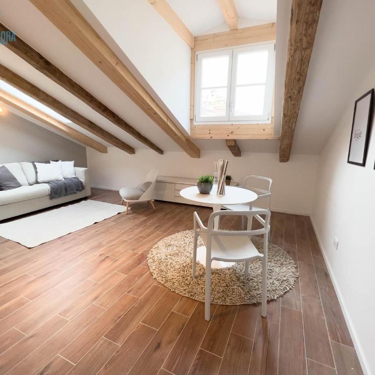 Gozzi 4 Tirabora Short Rent - Appartamento con 1 Camera da Letto - 1