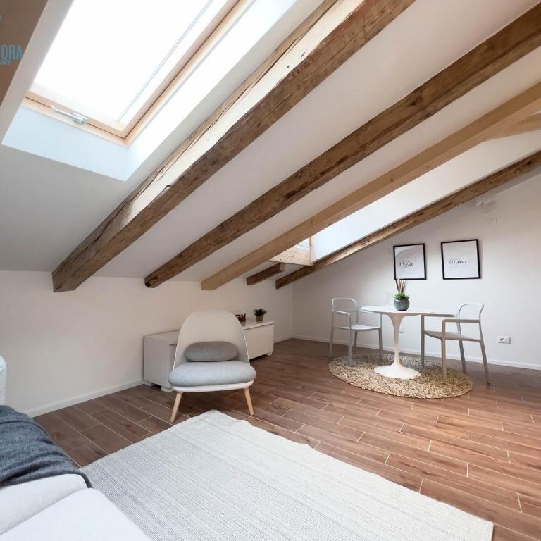 Gozzi 4 Tirabora Short Rent - Appartamento con 1 Camera da Letto - 4