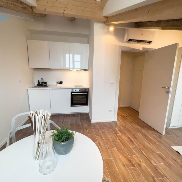 Gozzi 4 Tirabora Short Rent - Appartamento con 1 Camera da Letto - 8