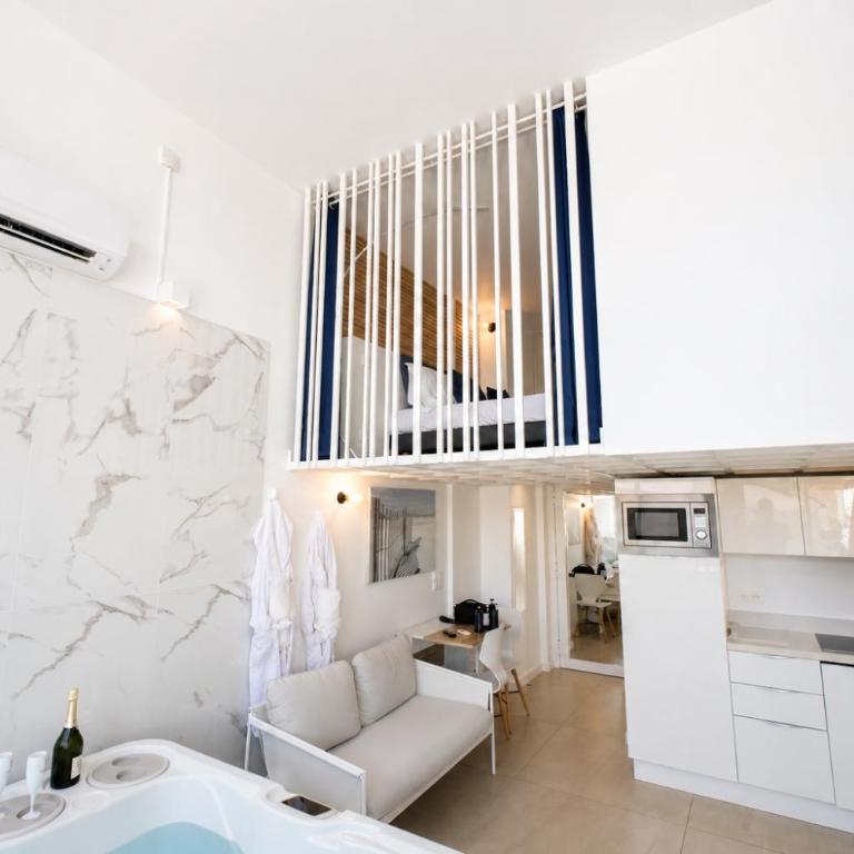 Villa Bono Romantic Suite & Private Jacuzzi - Appartement 1 Chambre - 23