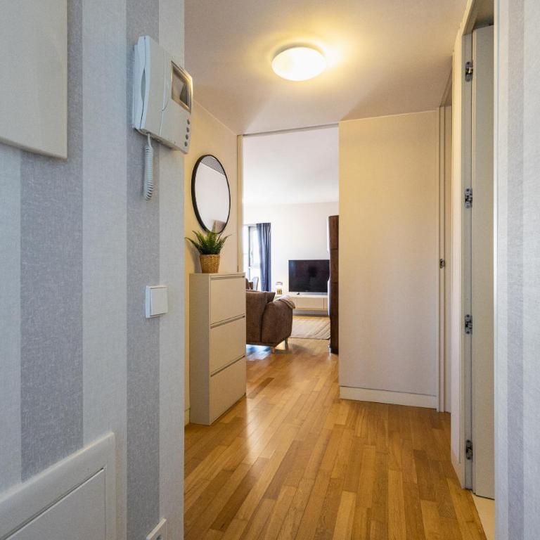 Apartamento Aragonia 2 dormitorios y parking - Two-Bedroom Apartment - 12