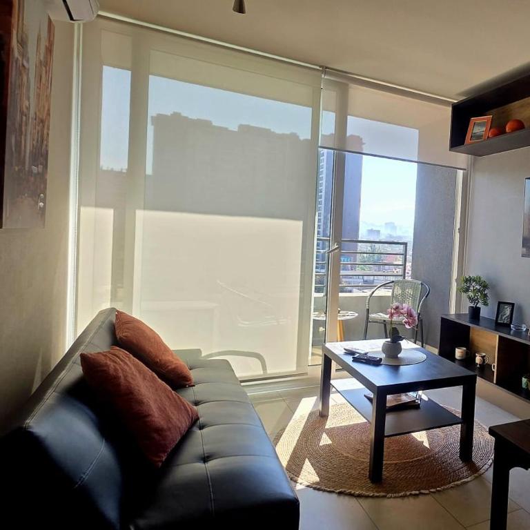 Moderno Departamento Cerca de Movistar Arena, Parque Estadio Nacional y Barrio Italia - One-Bedroom Apartment - 4
