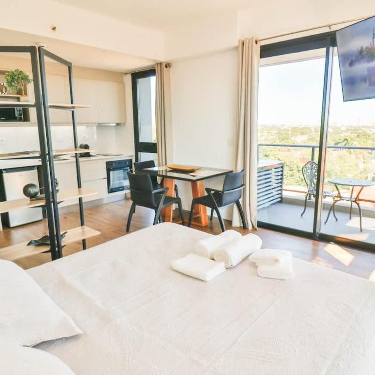Just 100 meters from Shopping del Sol - Apartamento - 2