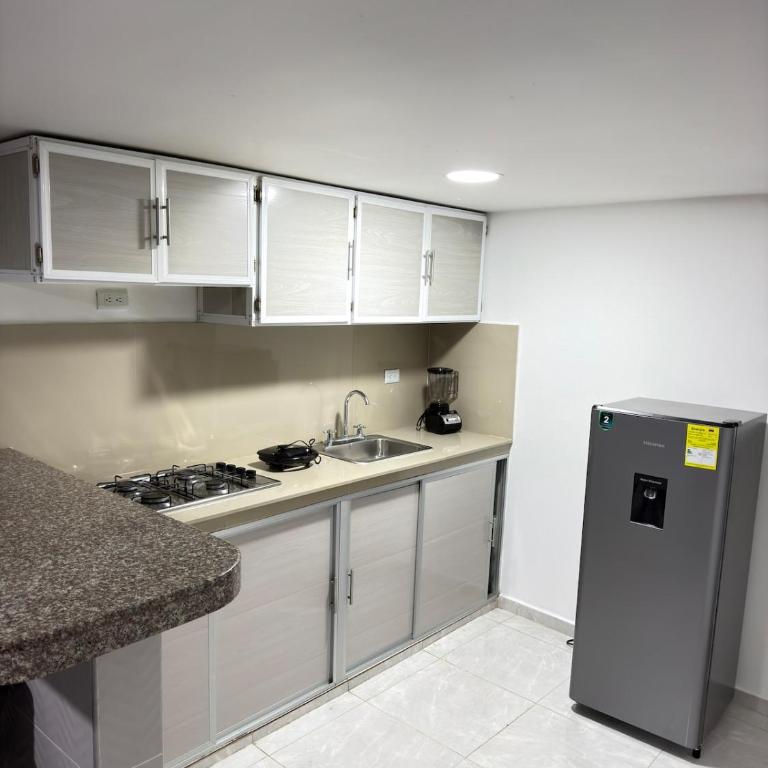 Central, comfortable, and well-equipped studio apartment - Apartamento de 1 dormitorio - 4
