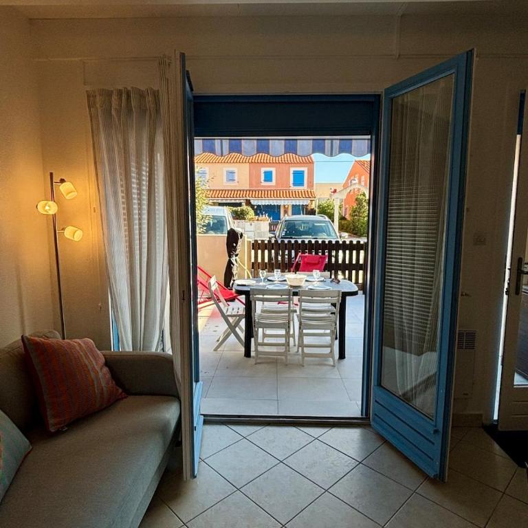 Beach house for 5 with air conditioning, parking & terrace - Maison 2 Chambres - 34