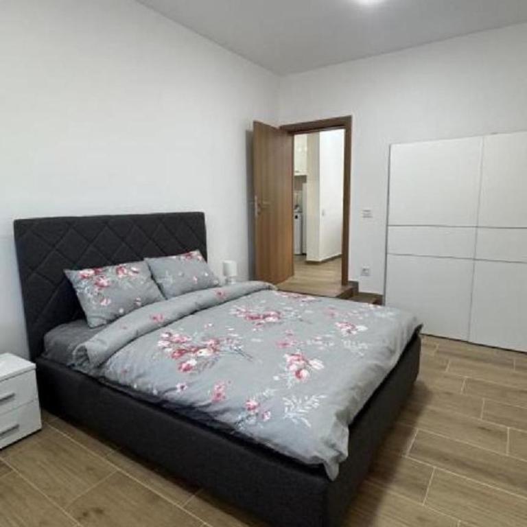 Guest House Lukic - Apartment - 16