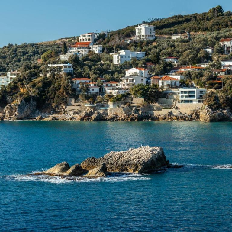 Bliss by the Sea - One-Bedroom Apartment - 7
