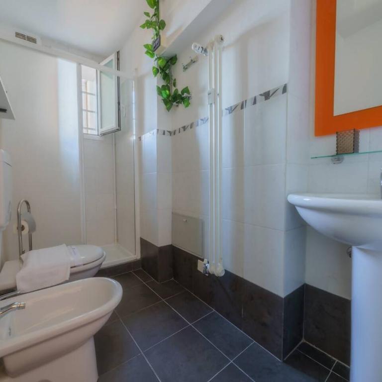 Suite in the Center of Bologna by Synergy Up to 4 Guests - Casa con 1 Camera da Letto - 46