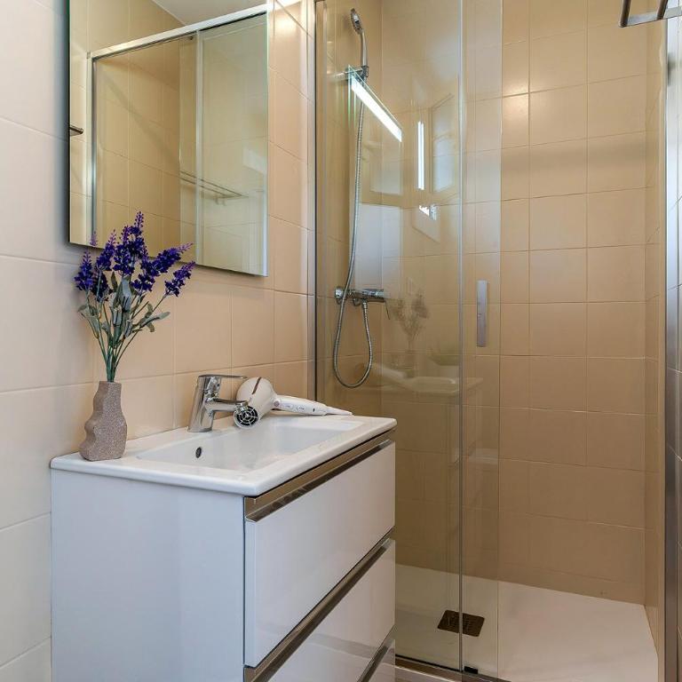 AB Poble Sec - Plaza España - Apartamento de 3 dormitorios - 21